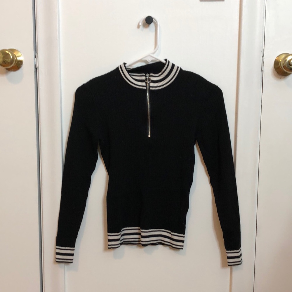 H&M Black Sweater with Stripes -S, Divided, Fitted